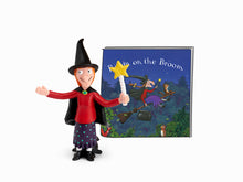Load image into Gallery viewer, Julia Donaldson - Room On The Broom - BEST SELLER
